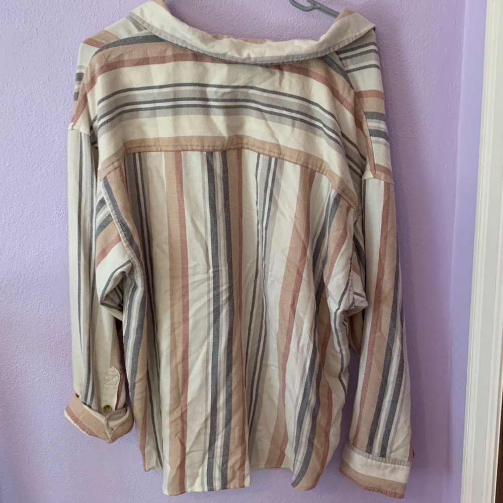 Women’s stripe button down - Picture 6 of 8